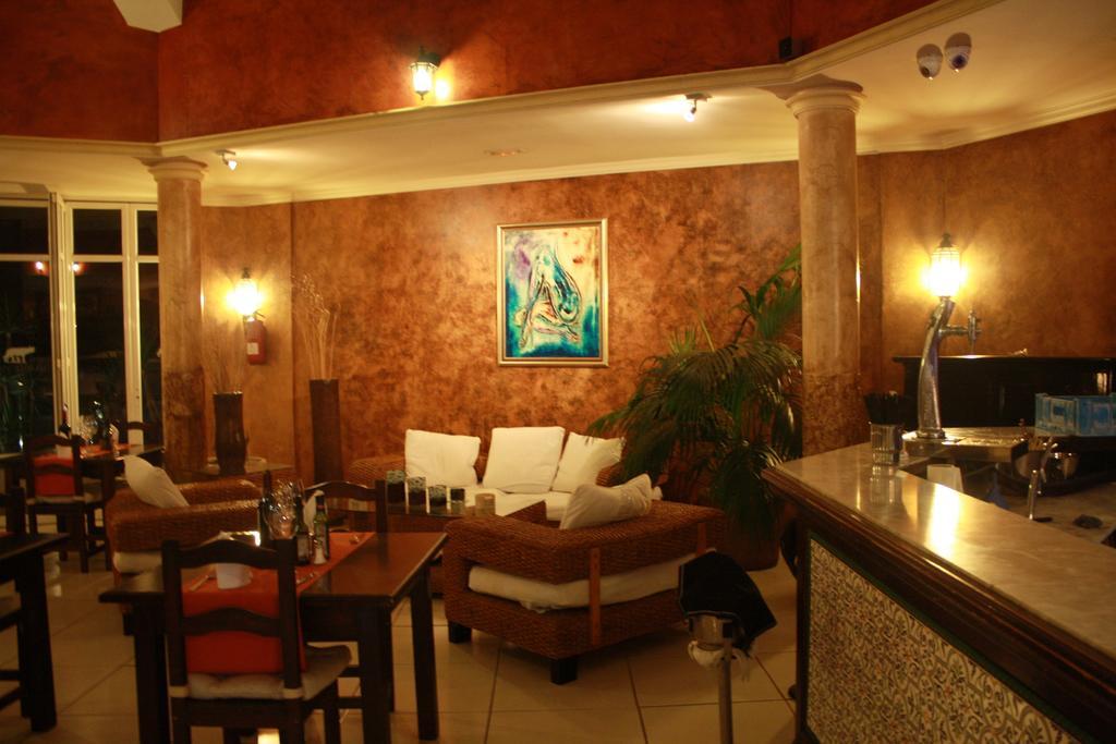 Apartment Golf Park Los Abrigos Phòng bức ảnh